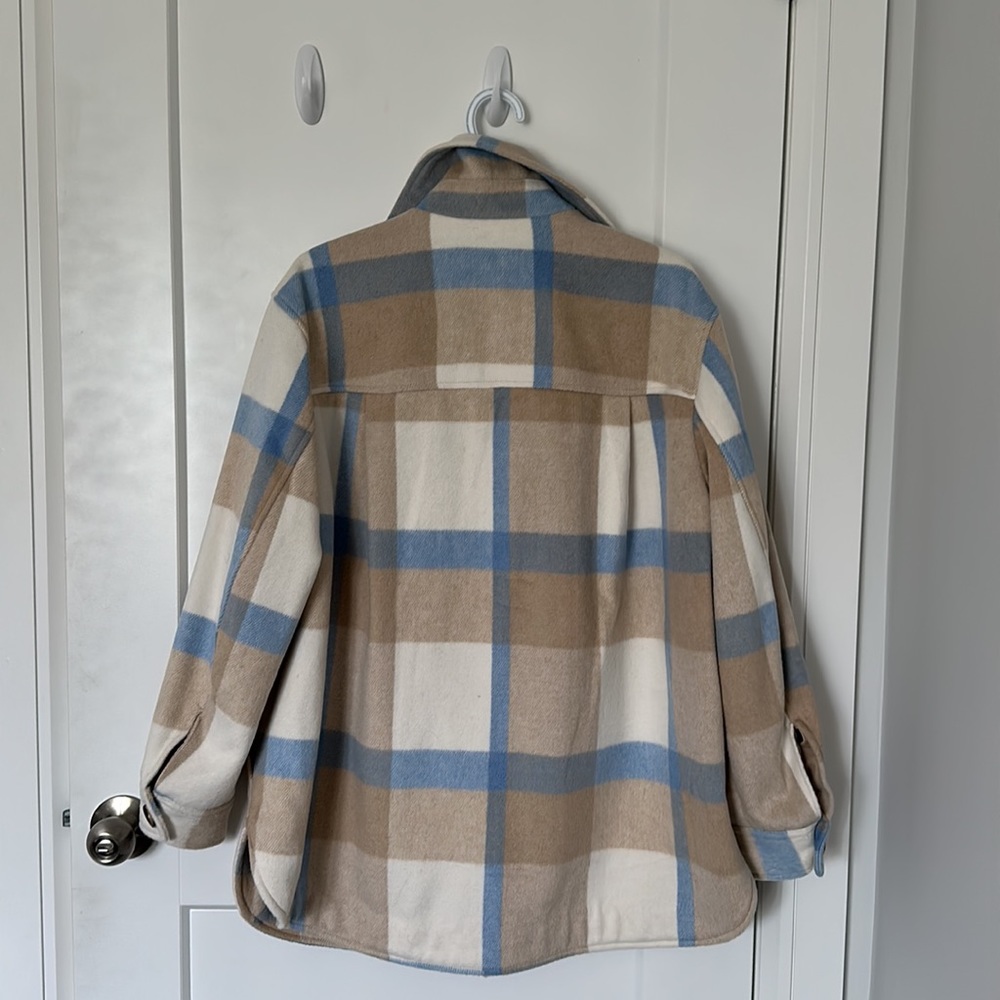H&M Shacket - Picture 2 of 2